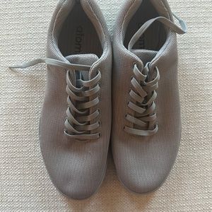 Atoms Sneakers - Brand new - Never worn - Gray
